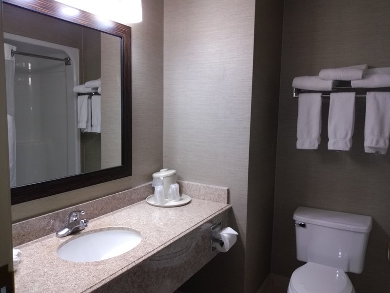 HOLIDAY INN EXPRESS WATERFORD
