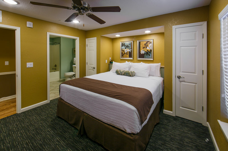 Holiday Inn Club Vacations Orlando Breeze Resort