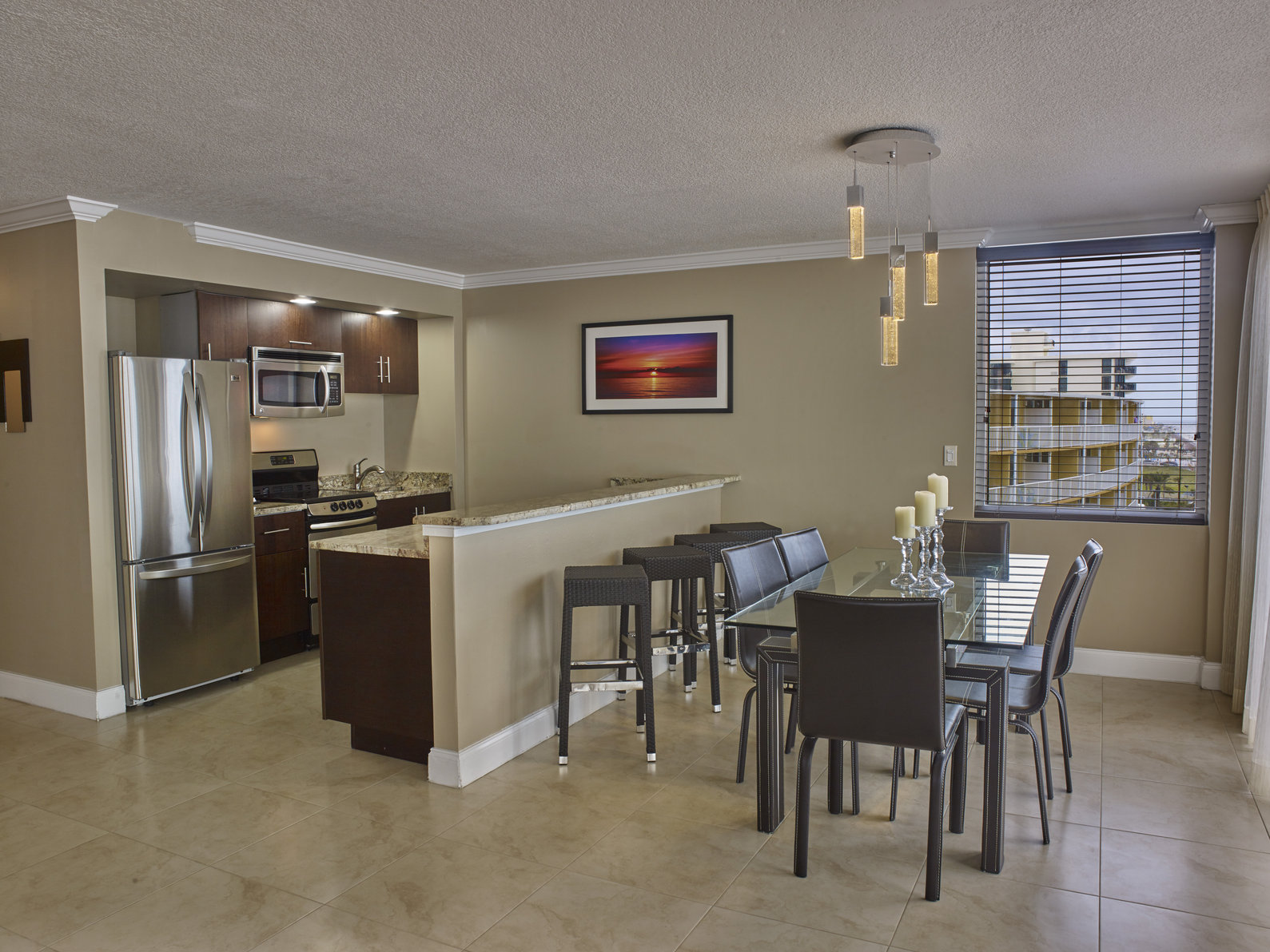 Holiday Inn Resort DAYTONA BEACH OCEANFRONT Room Type - 1 King 2 Queen 2 Bedroom Suite Oceanfront