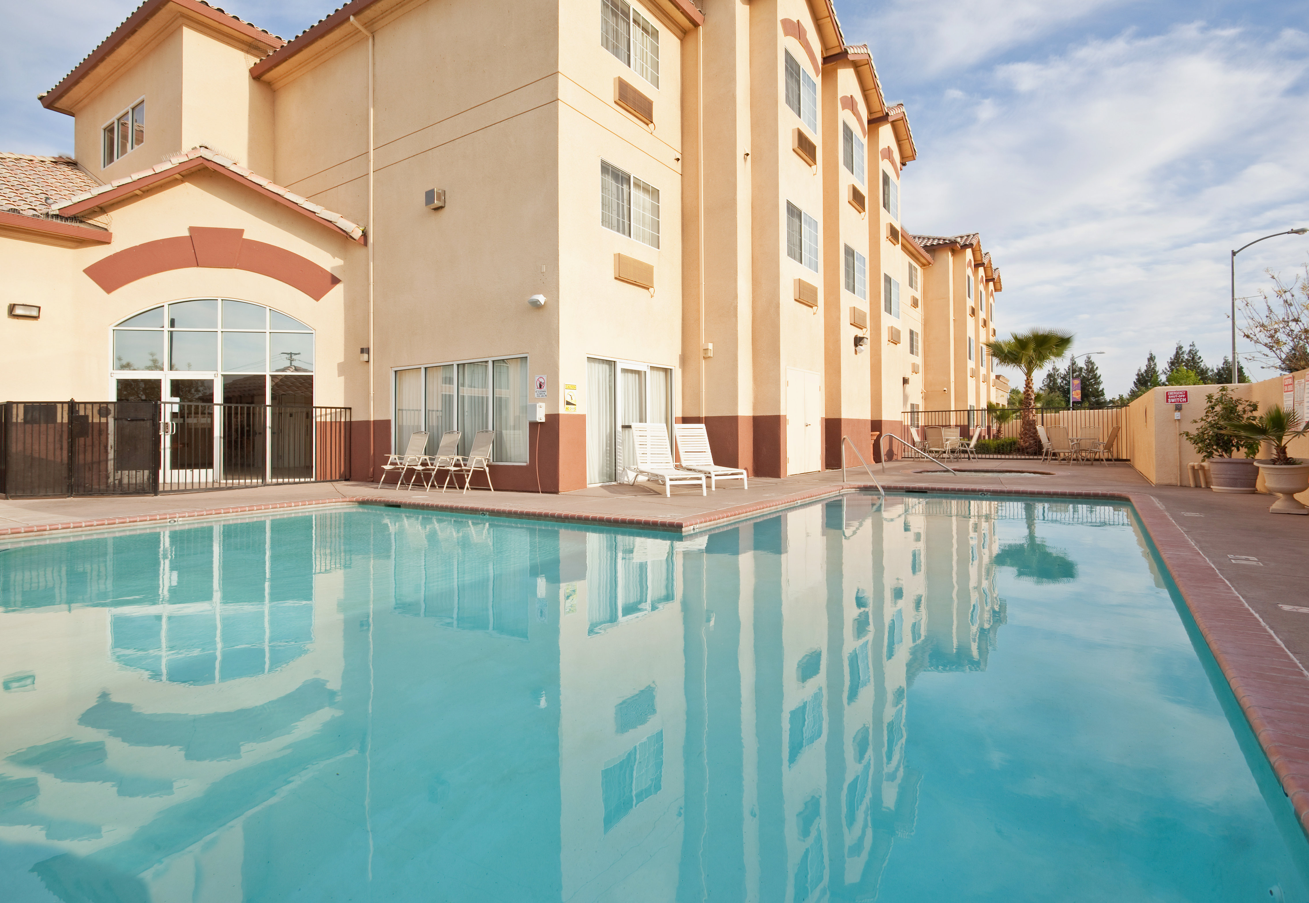 Holiday Inn Express-Yosemite Park Area