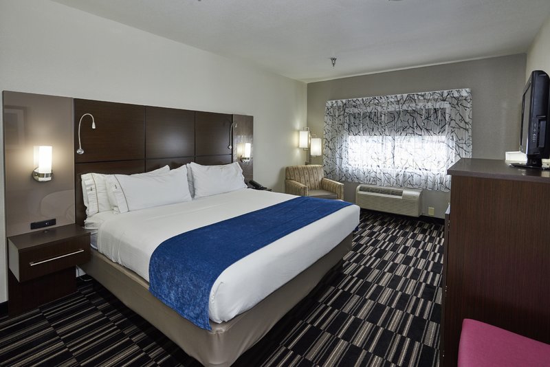 HOLIDAY INN EXPRESS PELHAM