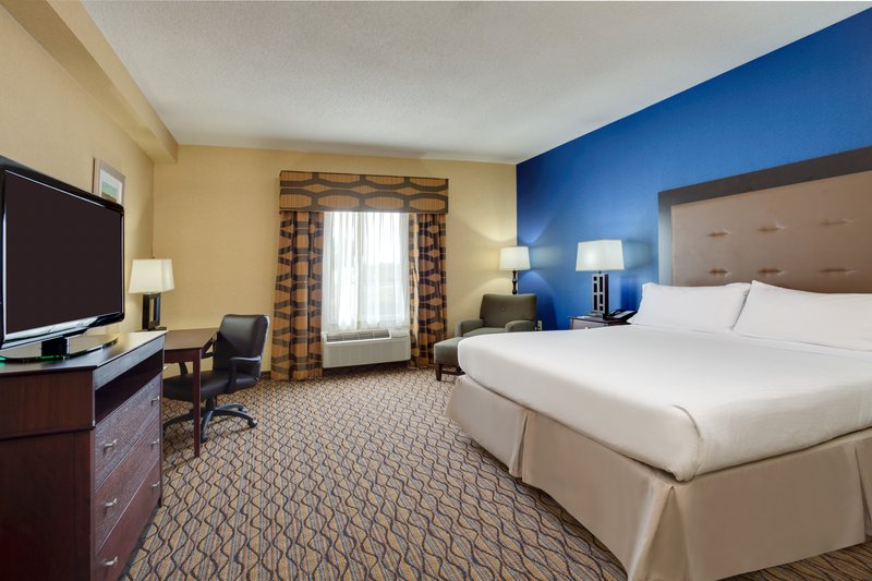 HOLIDAY INN EXP STES TOWN CEN