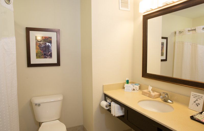 Holiday Inn Express and Suites Cherokee/Casino