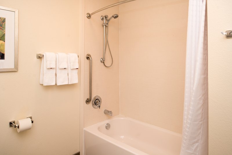 Candlewood Suites Carlsbad South