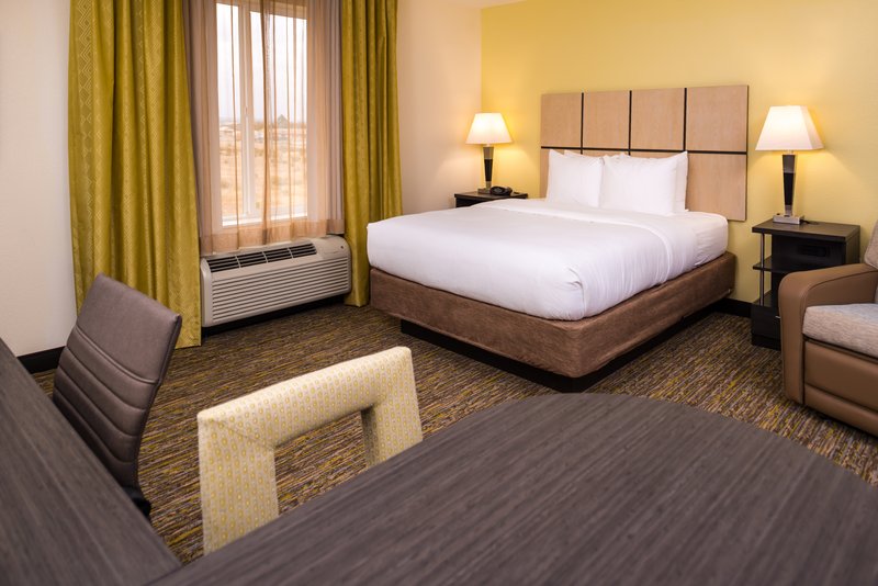 Candlewood Suites Carlsbad South