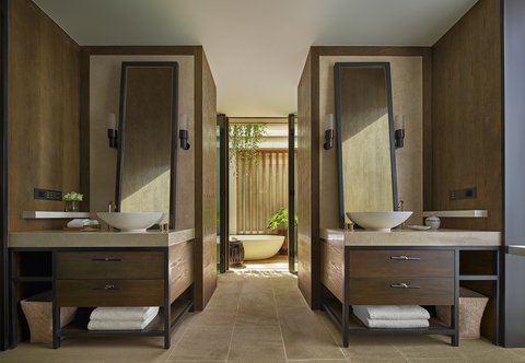 Oceanview Pool Pavilion Bathroom