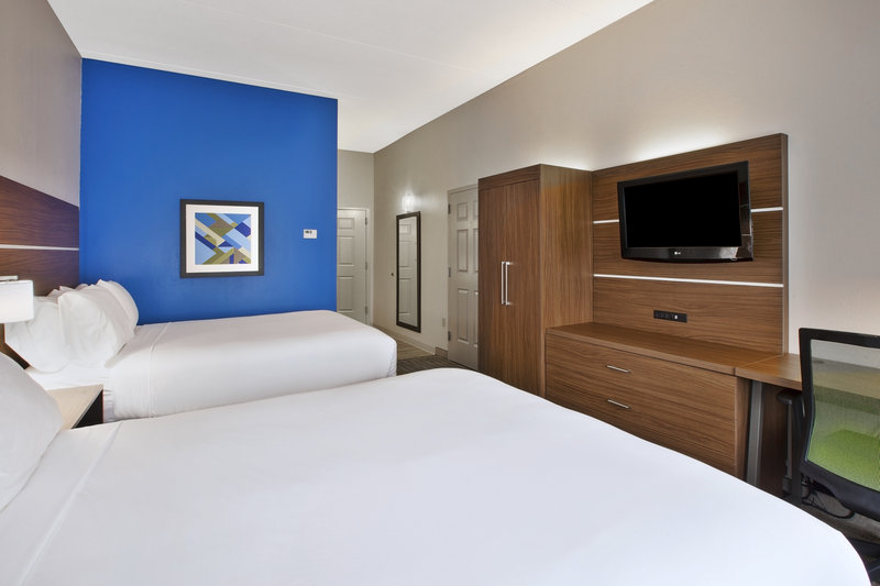 HOLIDAY INN EXP STS MANCHESTER