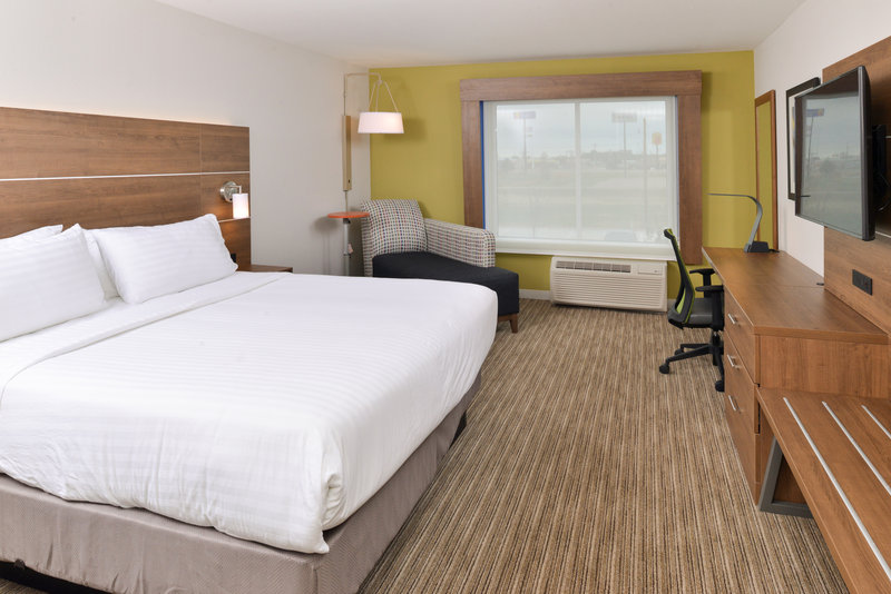 Holiday Inn Express and Suites Ogallala