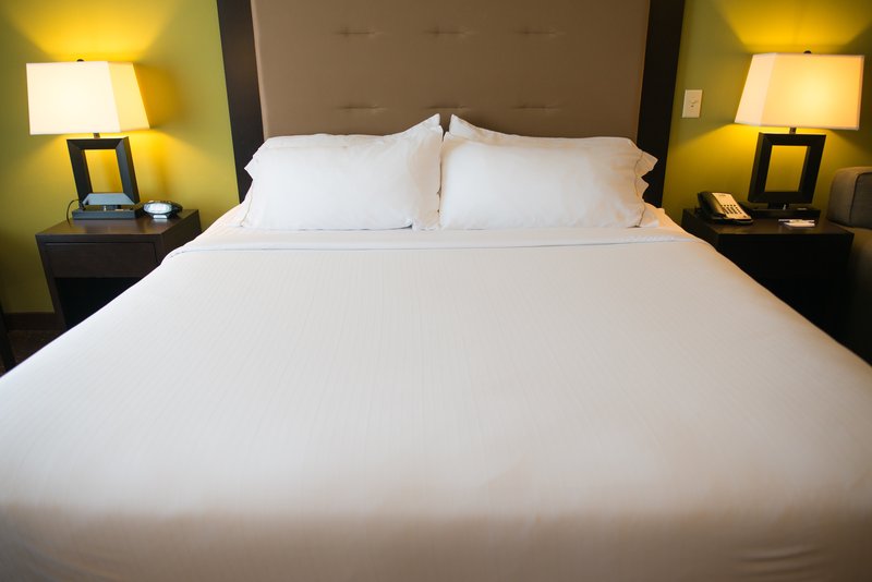 HOLIDAY INN EXP STES NORTHWOOD