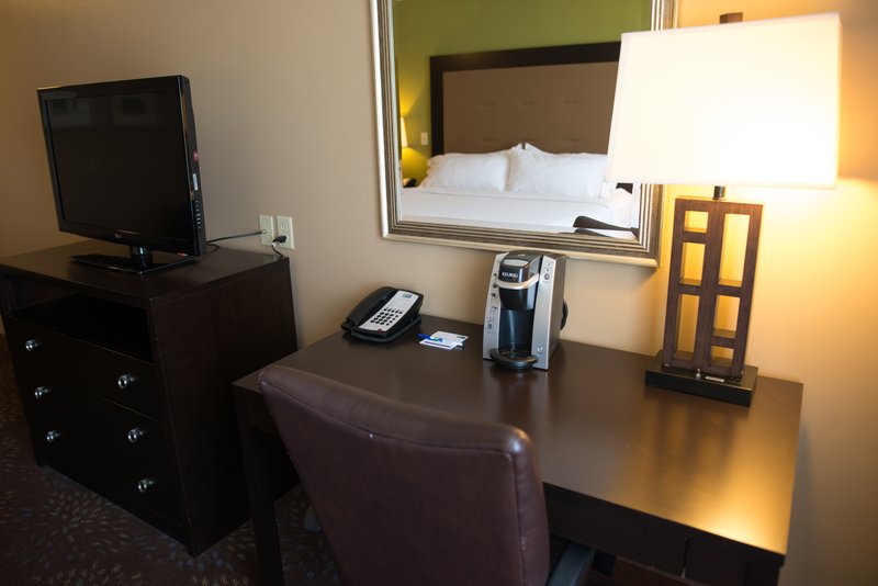 HOLIDAY INN EXP STES NORTHWOOD