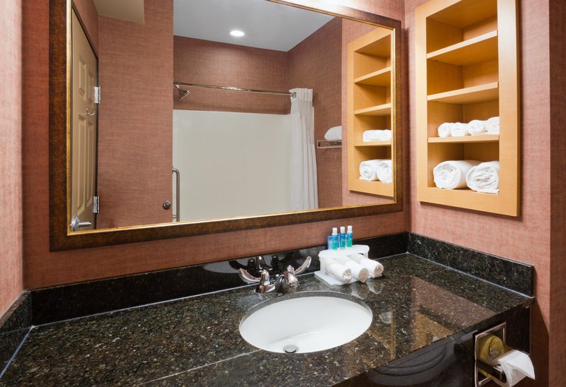 Holiday Inn Express Brainered