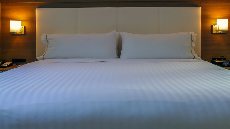 HOLIDAY INN EXP STES ARPT INTERMODA