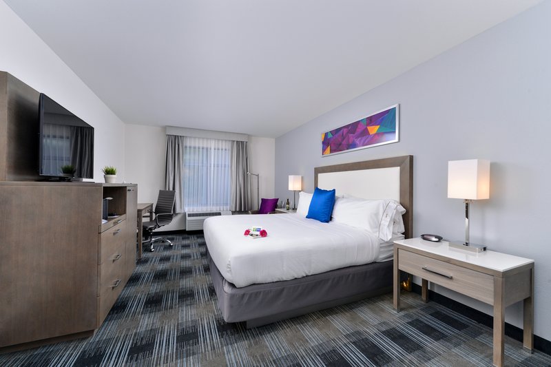 Holiday Inn Express and Suites San Diego NE – Hotel Circle
