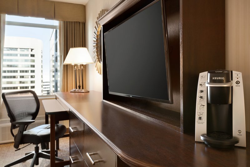 Crowne Plaza Hotel Reagan National Airport