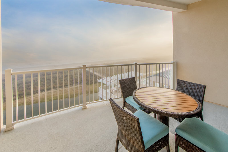 2 BDRM SIGNATURE VILLA 2 KING NS