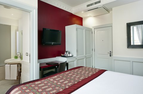 Gästezimmer mit Kingsize-Bett