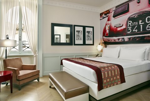 1 King Bed Standard