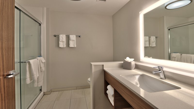 Holiday Inn Express and Suites Broomfield