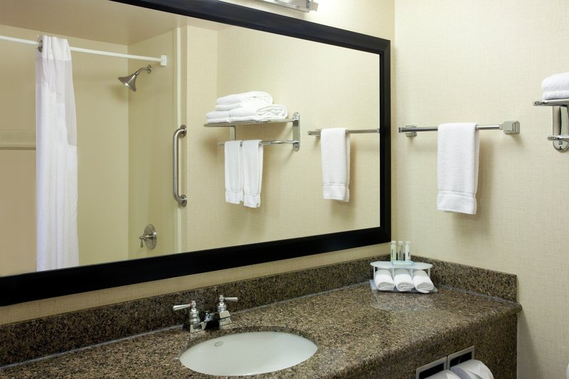 HOLIDAY INN EXPRESS HOTEL