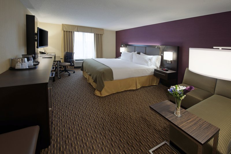 Holiday Inn Express Hotel & Suites Clearfield