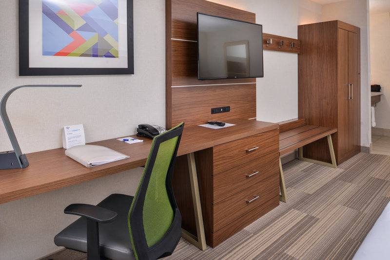 HOLIDAY INN EXPRESS WESTLEY
