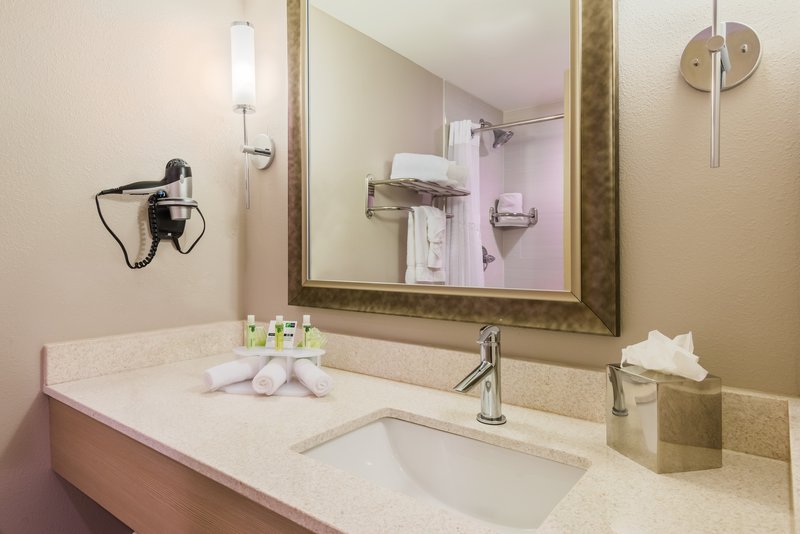 HOLIDAY INN EXPRESS FAIRHOPE