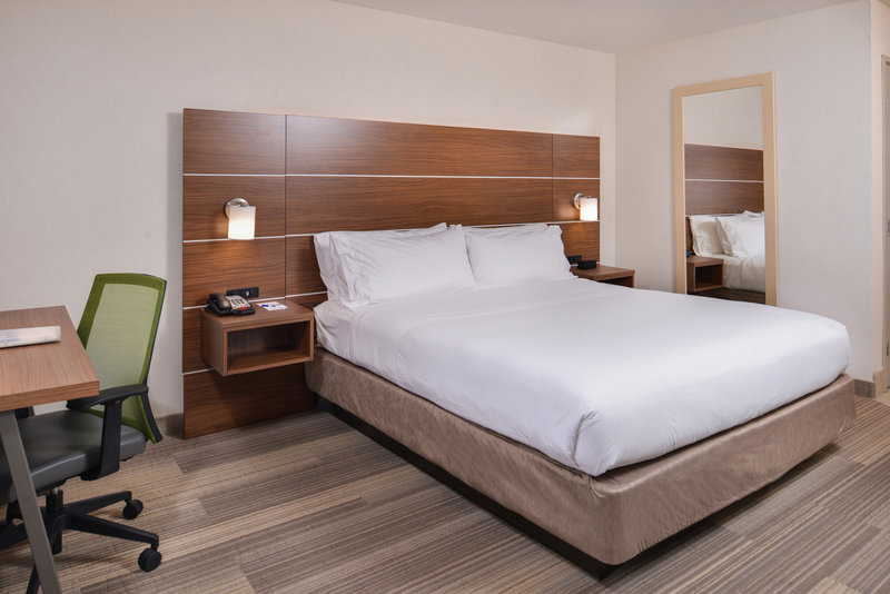 HOLIDAY INN EXPRESS WESTLEY