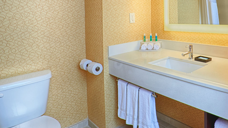 Holiday Inn Express Bordentown – Trenton South
