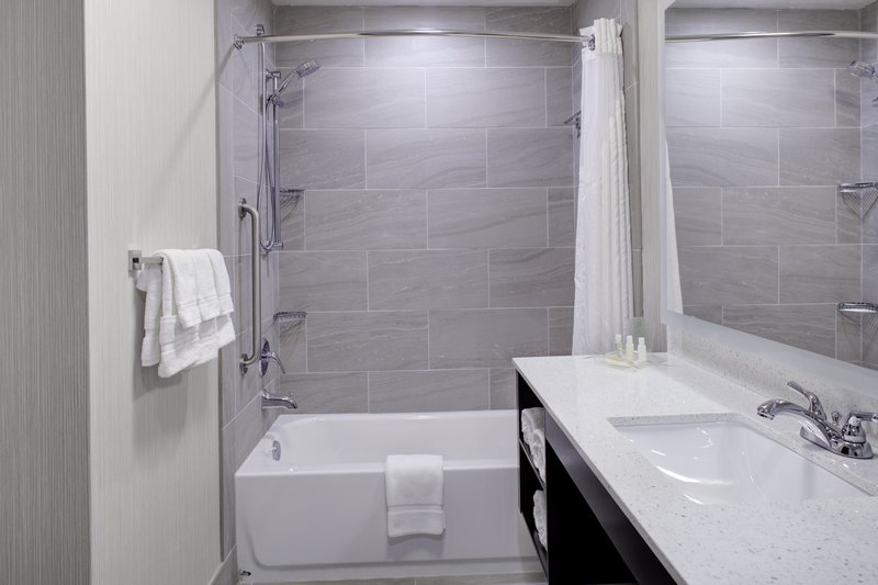 Holiday Inn Windsor – Wine Country