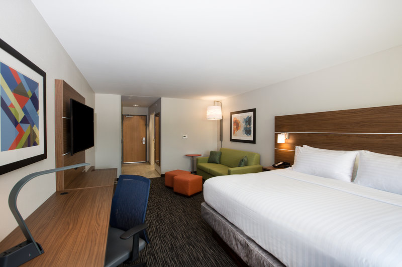 HOLIDAY INN EXP STES HASTINGS