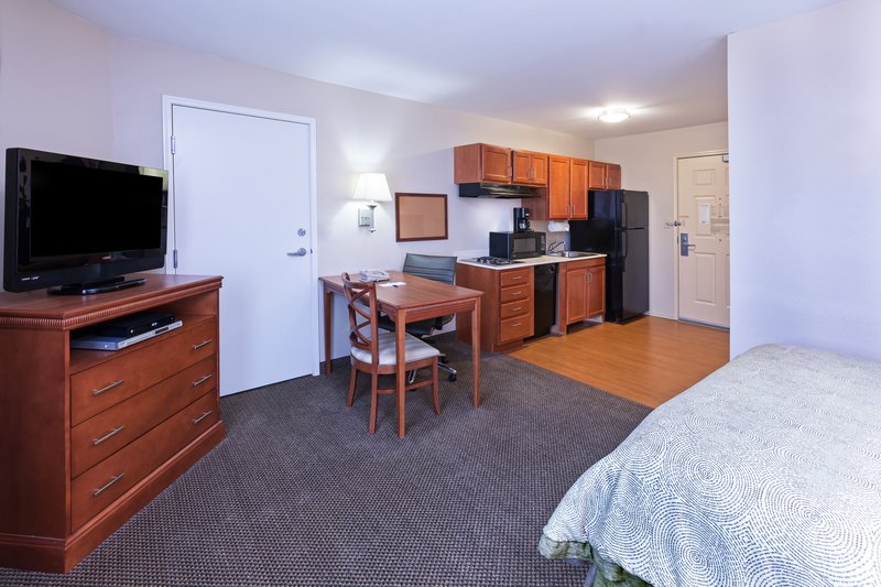 CANDLEWOOD SUITES OWASSO