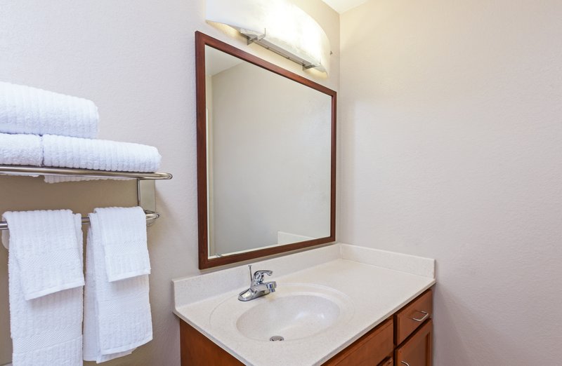 CANDLEWOOD SUITES OWASSO