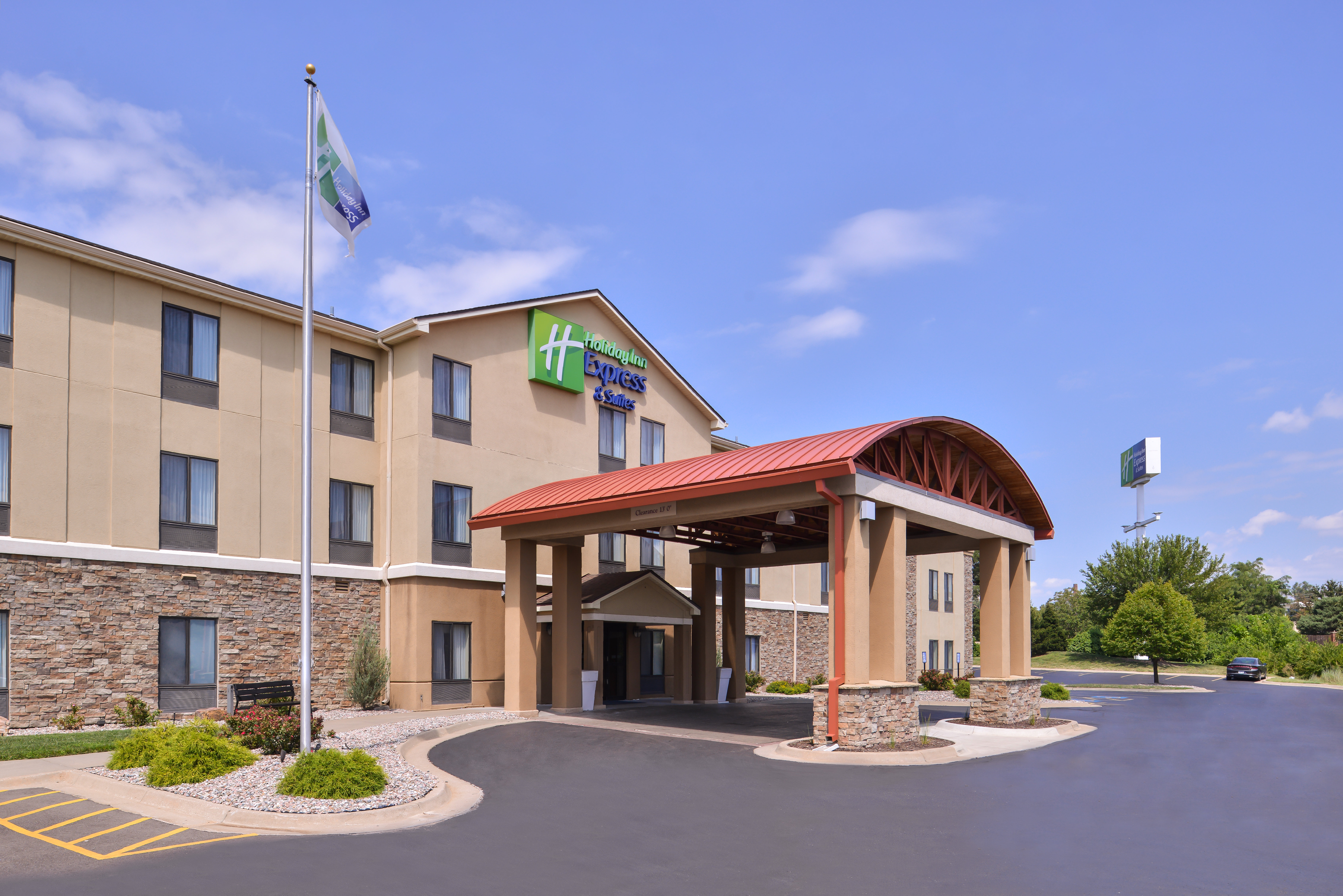 Holiday Inn Express Topeka I70 Wanamaker