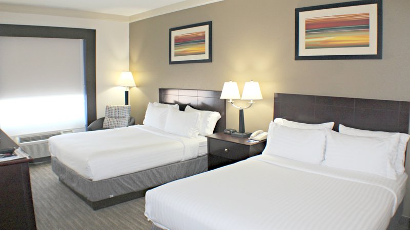 HOLIDAY INN EXP STE PLAINVIEW