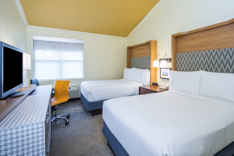Holiday Inn Cape Cod – Hyannis