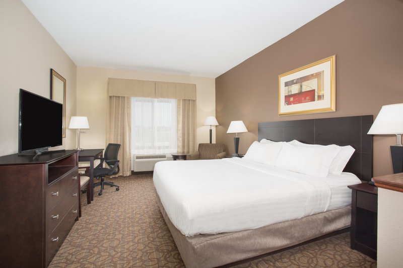 HOLIDAY INN EXP STES CONCORDIA