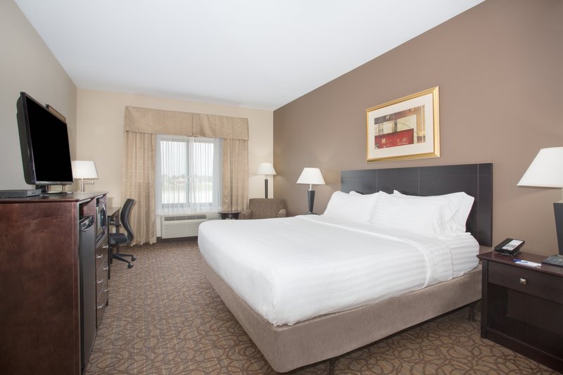 HOLIDAY INN EXP STES CONCORDIA