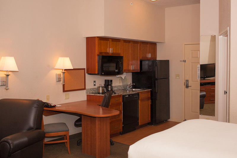 Candlewood Suites Logan