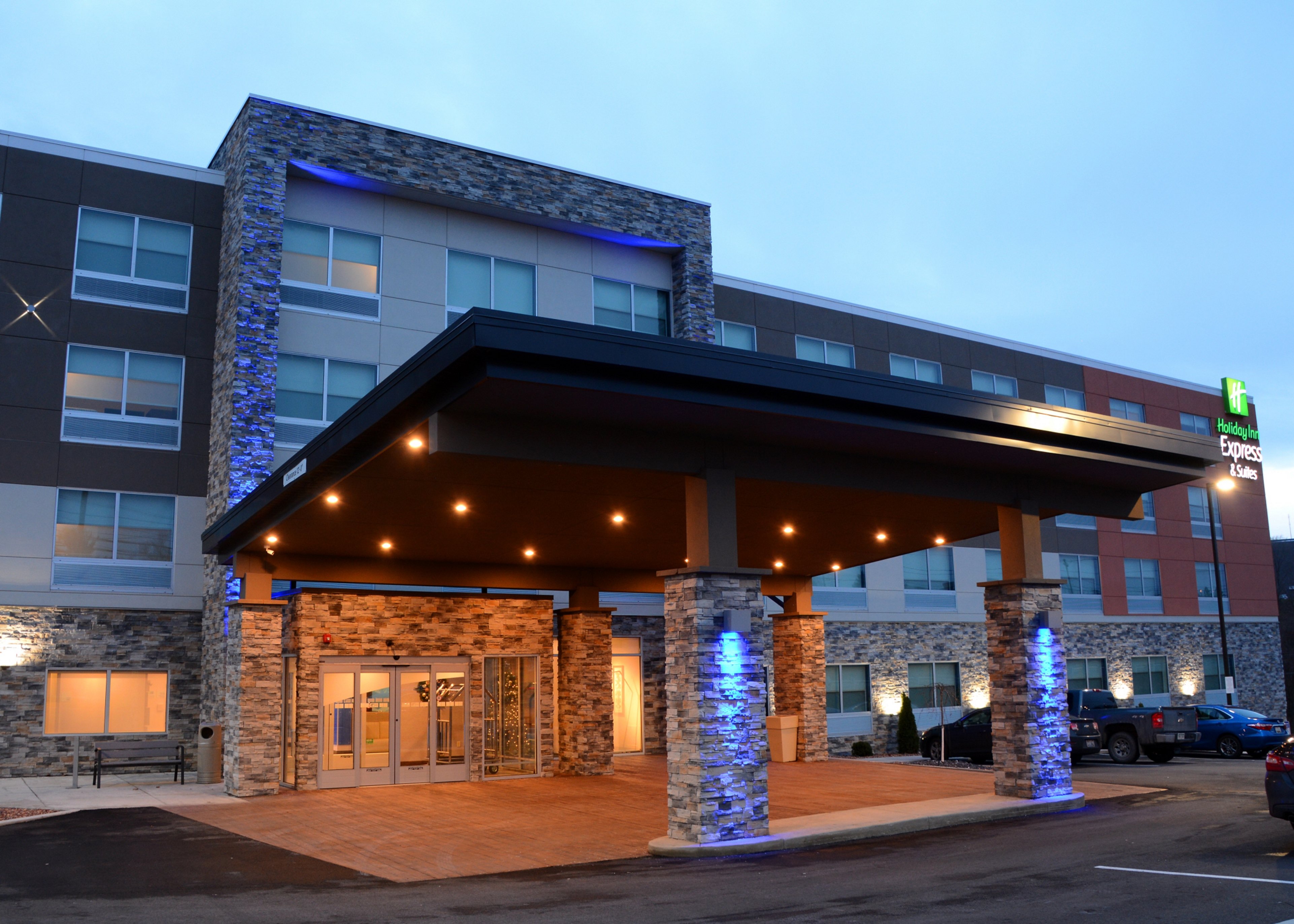 Holiday Inn Express & Suites Pittsburgh