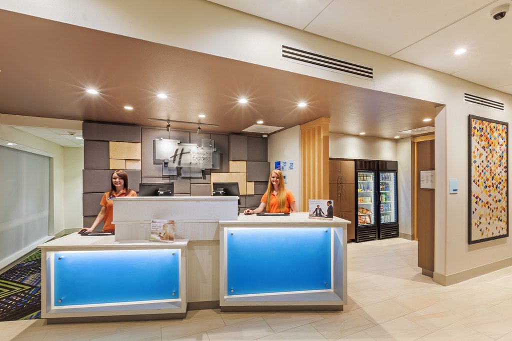 Holiday Inn Express & Suites CHANUTE, Craig