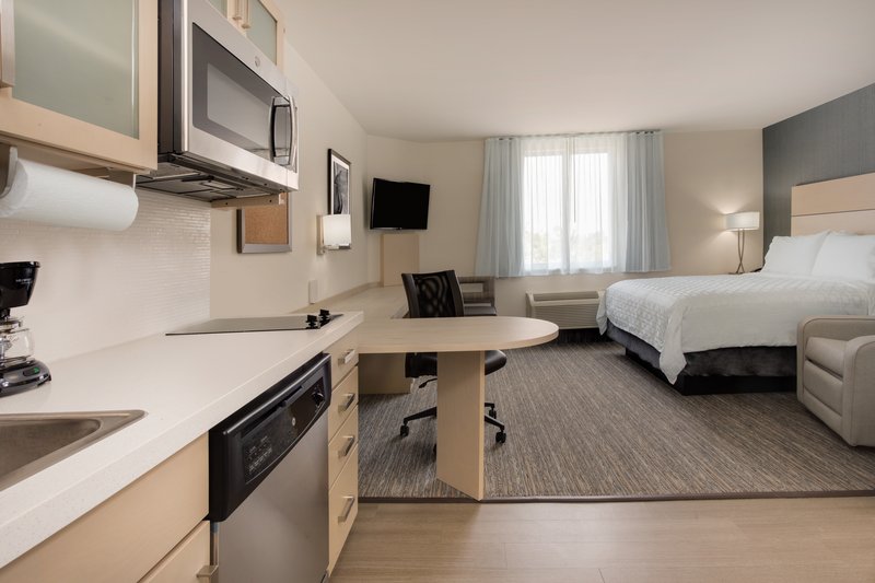 Candlewood Suites Miami Intl Airport – 36th St