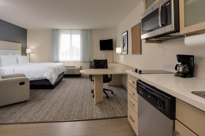 Candlewood Suites Miami Intl Airport – 36th St