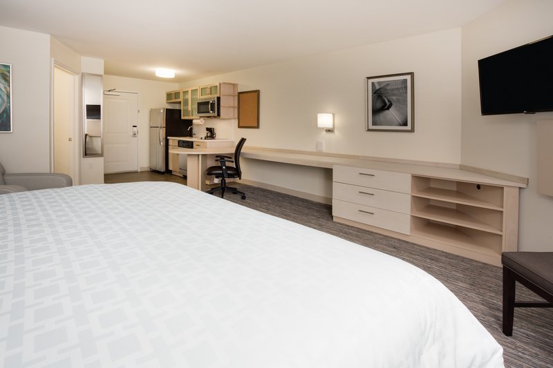 Candlewood Suites Miami Intl Airport – 36th St