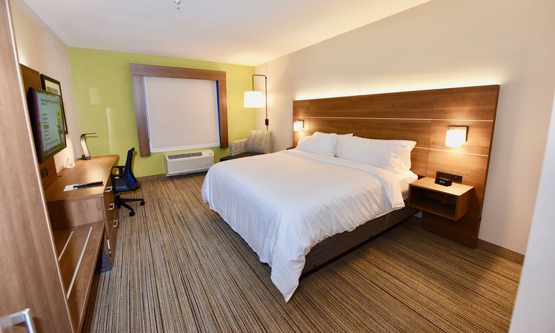 Holiday Inn Express and Suites Perryville I-55
