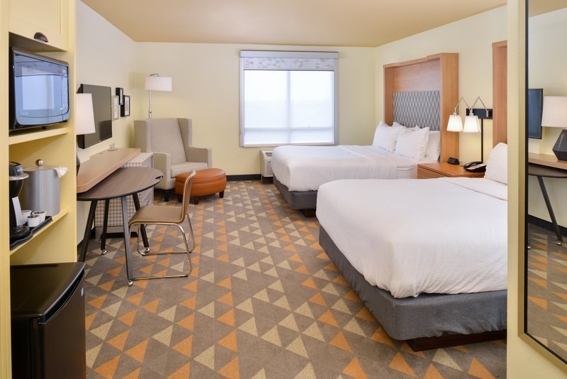 HOLIDAY INN AIRPORT
