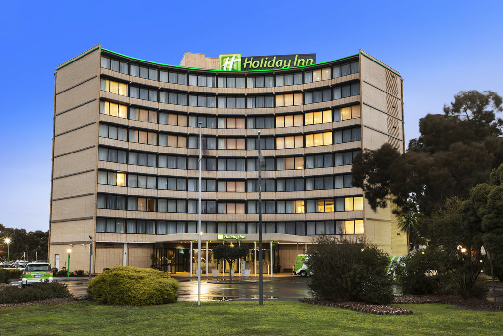 Holiday Inn Melbourne Airport, an IHG Hotel - Hotel Exterior