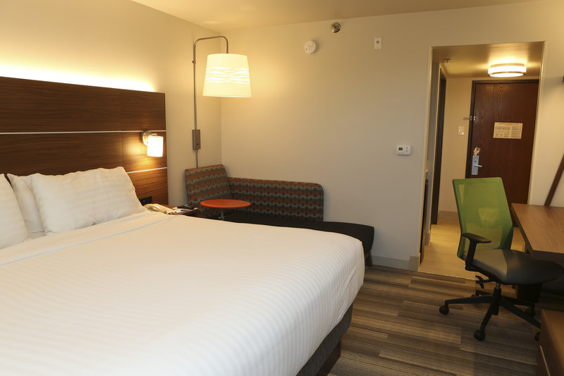 HOLIDAY INN EXPSTES ARPRT-UNIV