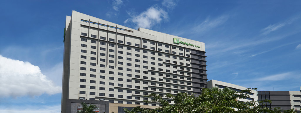 Holiday Inn & Suites Makati, an IHG Hotel - A Makati hotel that puts you in the heart of Ayala Center