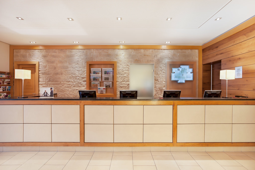 The front desk welcomes guests to the Holiday Inn in Nürnberg.