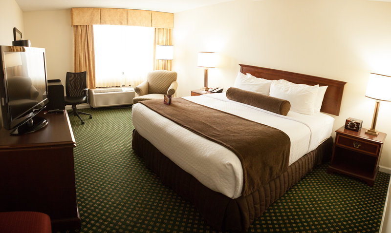 CROWNE PLAZA HICKORY